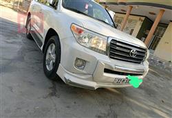 تۆیۆتا لاند کروزەر